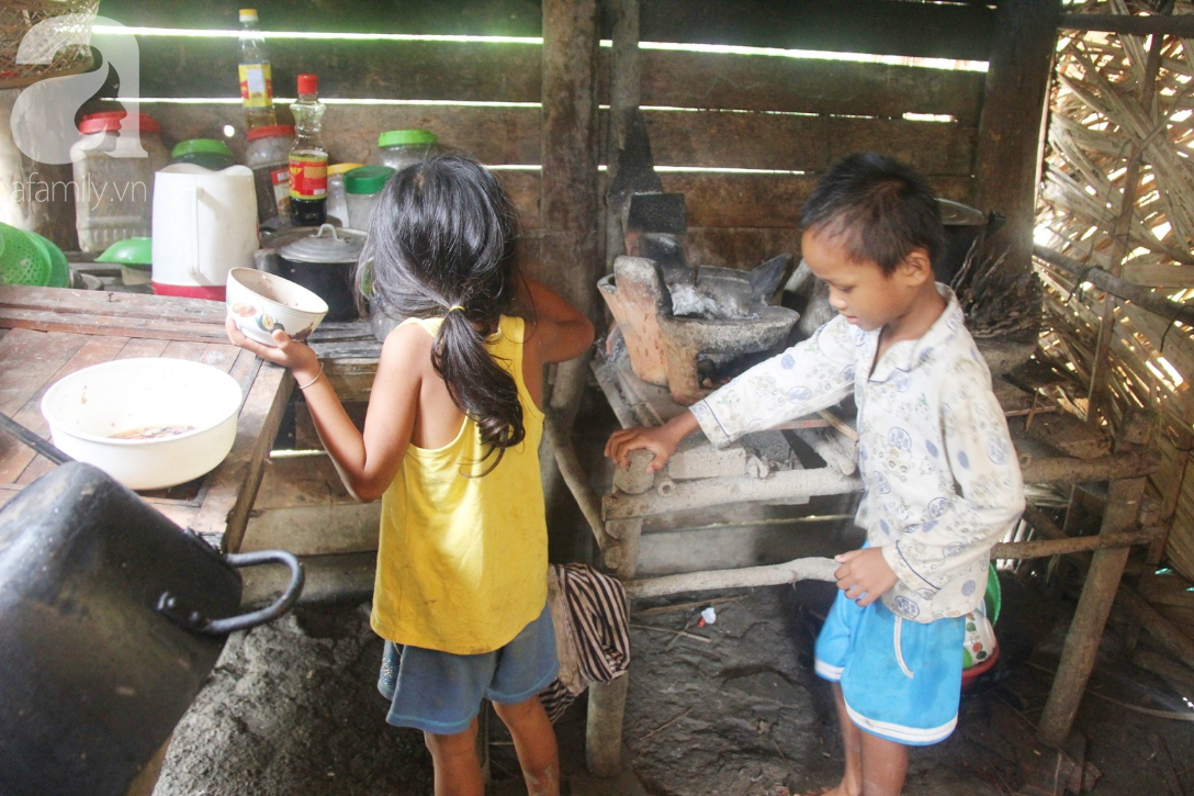 Hai lần đẻ rớt tại nhà, 4 đứa trẻ đói ăn bên người mẹ bầu 8 tháng không thể mượn được 500 ngàn để đi bệnh viện-15