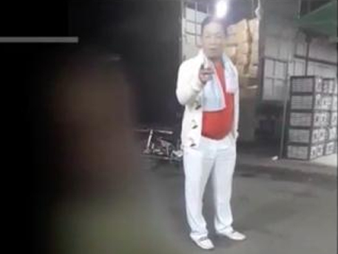 Xã hội đen trấn lột ở chợ Long Biên: Tạm đình chỉ 1 Phó ban quản lý chợ-1