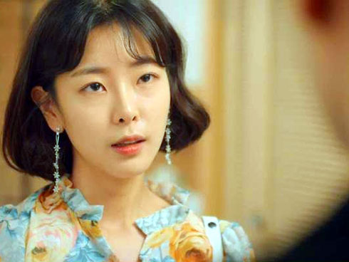 Huênh hoang tự đắc khi cướp được chồng bạn nhưng chỉ sau thời gian ngắn đã phải ăn quả đắng” ê chề-2