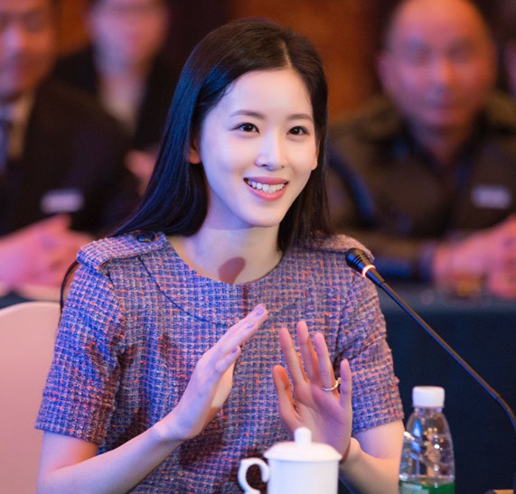 Hot girl trà sữa giờ ra sao sau bê bối tình dục của chồng tỷ phú?-11