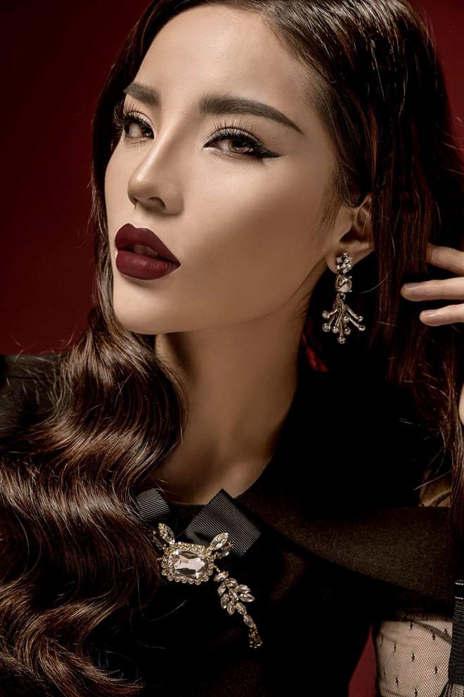 Từng bị chê mặt rắn vì thẩm mỹ nhưng hiện giờ hoa hậu Kỳ Duyên lại đẹp thế này-7