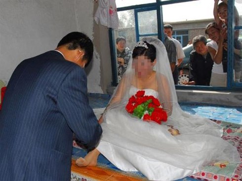 Cô dâu nhất định không chịu 