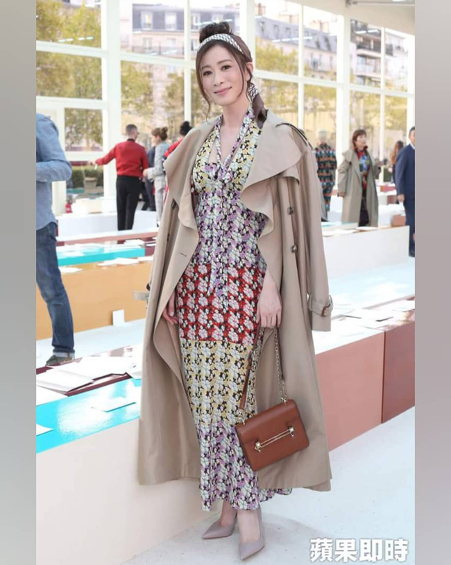 Ngô Cẩn Ngôn mặc đẹp nhưng kém sang vì quá gầy, Xa Thi Mạn nhờ nhan sắc xinh đẹp vớt vát một ca mặc sến tại Paris Fashion Week-5