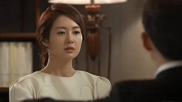 Biết bạn gái có thai, chàng trai đã vui mừng làm đám cưới gấp ai ngờ người yêu lại lạnh lùng thú nhận-1