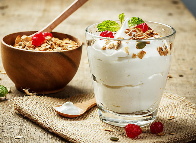 Có cách làm sữa chua bằng lò vi sóng trong vài nốt nhạc thế này mà lâu nay chị em không hay biết-9