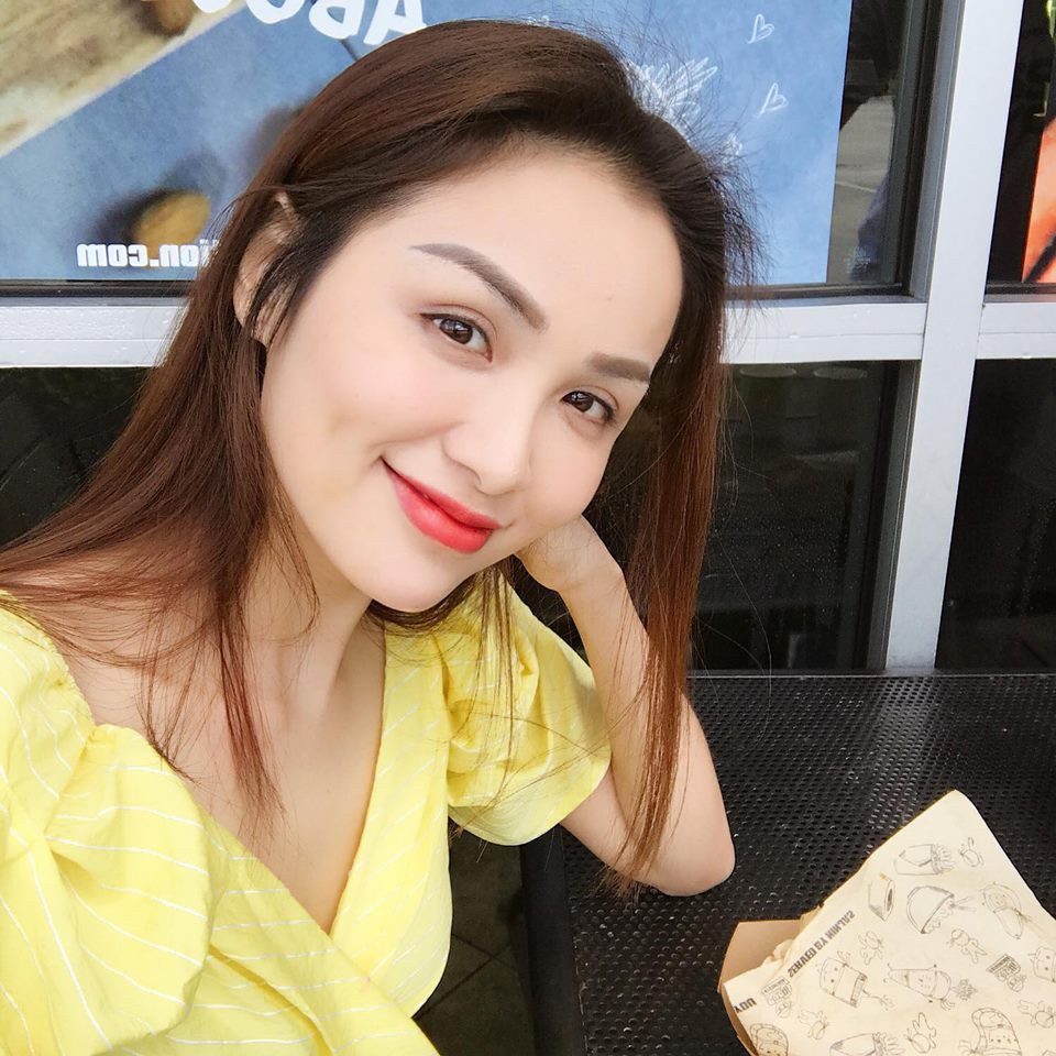 Khuôn mặt của HH Diễm Hương ngày càng khác lạ, nhìn thôi cũng cảm thấy tiếc nuối một nhan sắc kiều diễm ngày nào-8