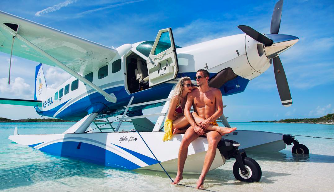 Chàng là cầu thủ điển trai, nàng là hoa hậu xinh không tỳ vết, hai người được ví như cặp Victoria – Beckham của đất nước Iceland-2