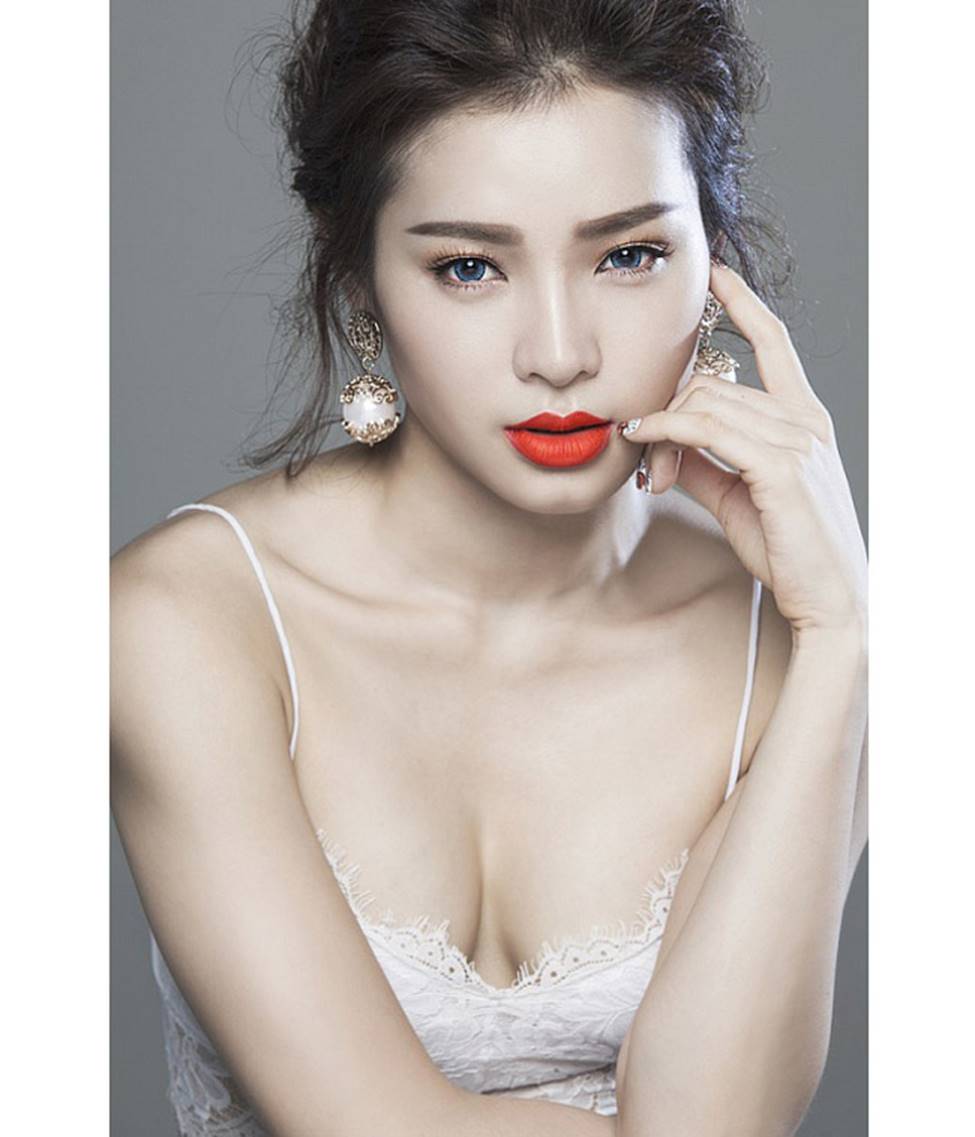 Hai vòng 3 đặc biệt ở showbiz Việt: Để được chai nước, tự nhảy múa-3