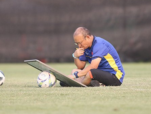 Mất trận đấu quan trọng, HLV Park Hang Seo coi chừng vết xe đổ mang tên Argentina-3