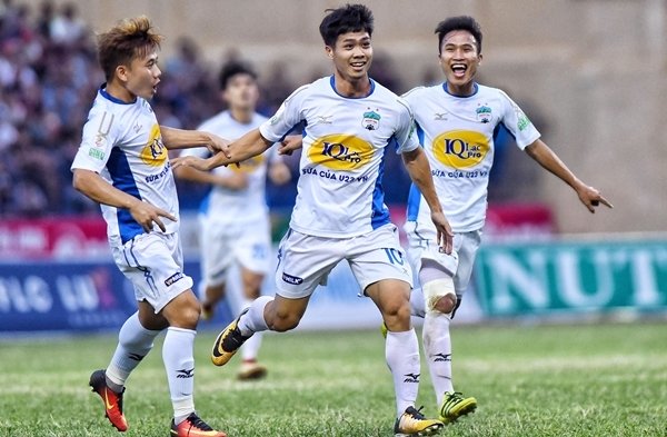 Danh sách tuyển Việt Nam đi AFF Cup: Thầy Park có công tâm?-1