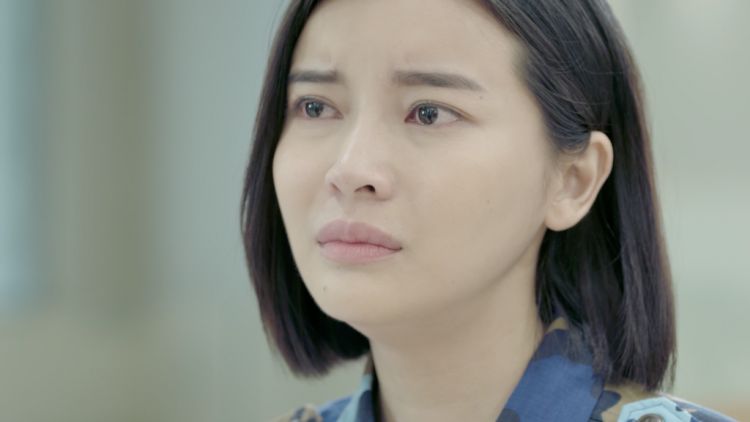 Khả Ngân bị mọt phim nhận xét make-up nhợt nhạt hốc hác trong Hậu Duệ Mặt Trời-7