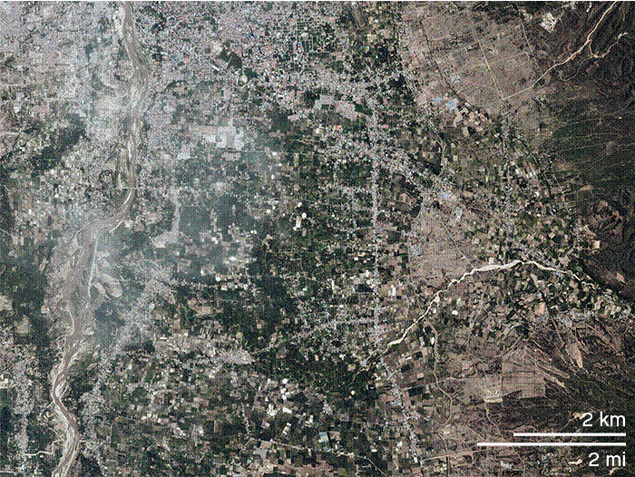 Bộ ảnh trước - sau này sẽ cho bạn thấy trận động đất khiến ít nhất 1.200 người chết ở Palu, Indonesia khủng khiếp như thế nào-8