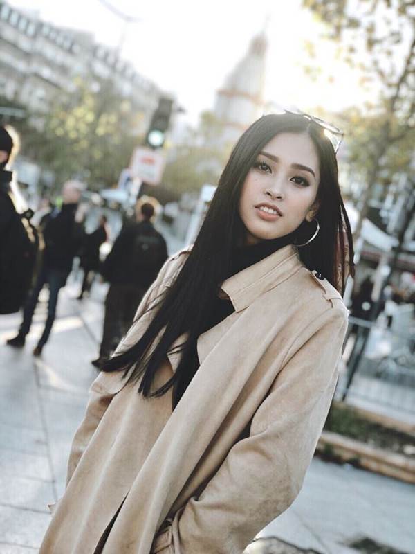 Những hình ảnh đầu tiên của Hoa hậu Tiểu Vy trên đất Pháp-1