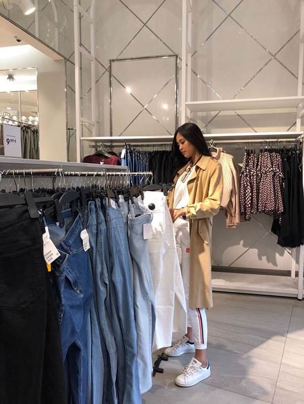 Những hình ảnh đầu tiên của Hoa hậu Tiểu Vy trên đất Pháp-7