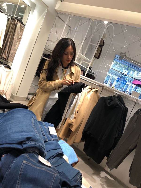 Những hình ảnh đầu tiên của Hoa hậu Tiểu Vy trên đất Pháp-8