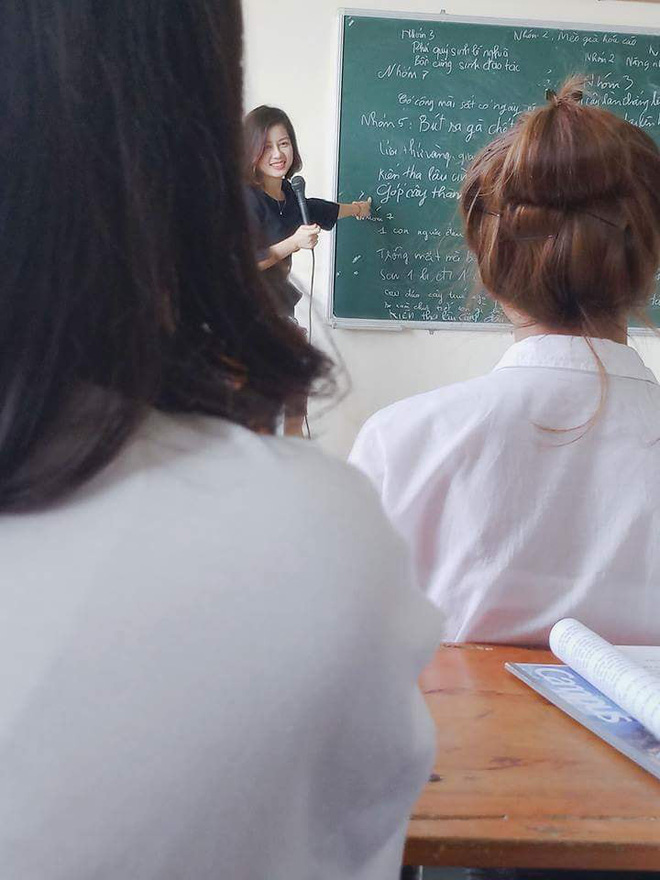 Sau 3 bức hình chụp lén trên giảng đường, cô giáo bỗng nổi nhất mạng xã hội hôm nay-3