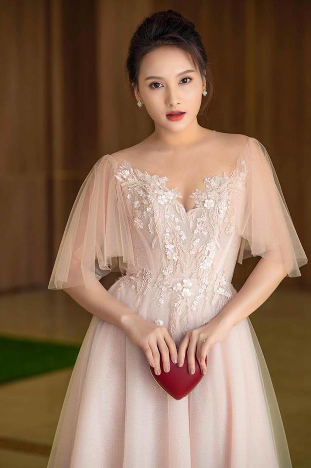 Gái 1 con Bảo Thanh mặc đầm công chúa xinh đẹp gây thương nhớ-1