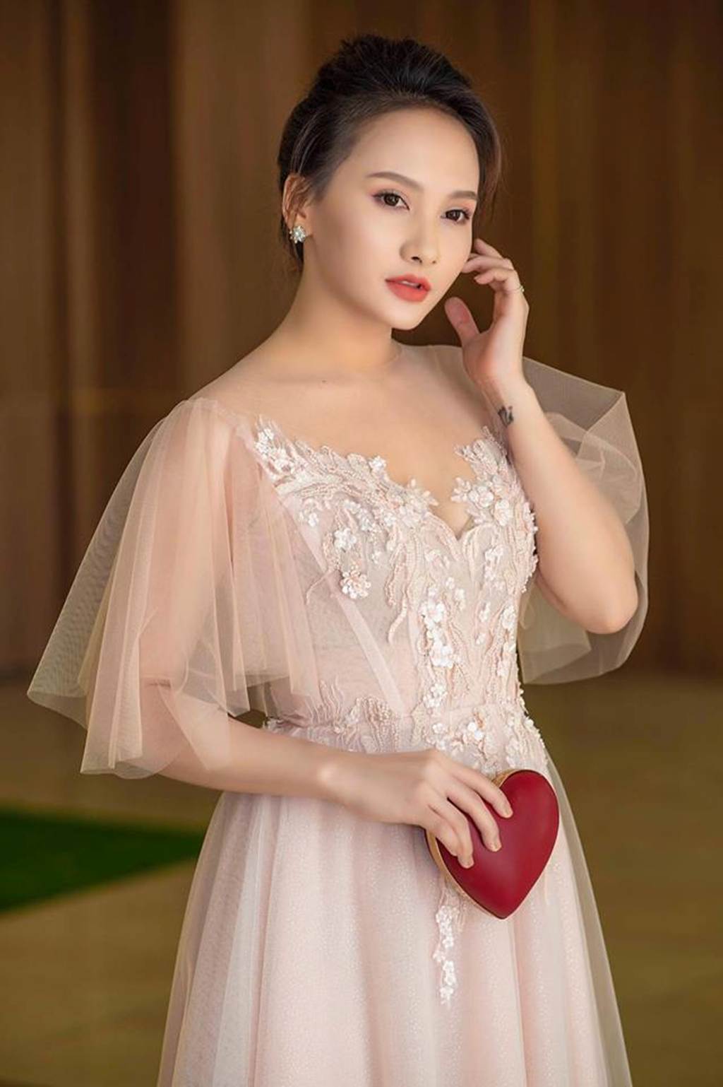 Gái 1 con Bảo Thanh mặc đầm công chúa xinh đẹp gây thương nhớ-2