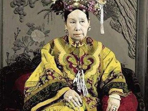 Ác độc dã man nhất lịch sử Trung Hoa, Từ Hy dám uống cả sữa... người để làm đẹp!-9