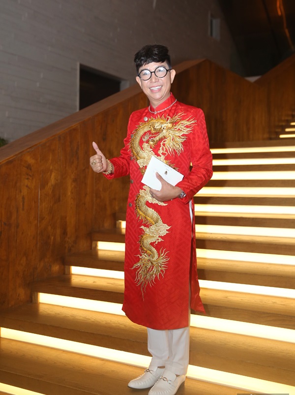 Chỉ là đi dự tiệc cưới thôi, nhiều sao Việt bị chỉ trích vì vô tâm lên đồ lấn lướt cả cô dâu - chú rể-2