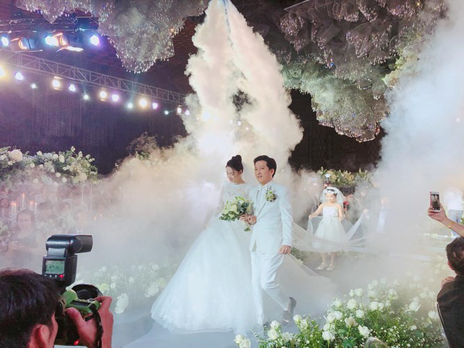 1 tuần sau đám cưới xa hoa, Nhã Phương thú nhận vẫn lâng lâng hạnh phúc-3