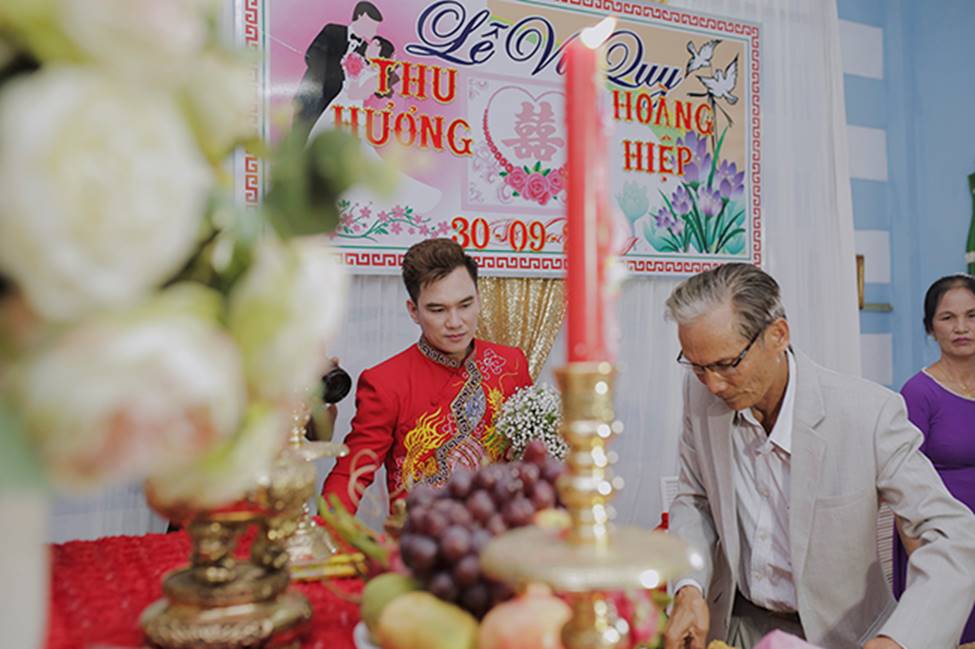 Ảnh độc đám cưới bí mật ở nhà quê của Lâm Chấn Huy và vợ kém 12 tuổi-2