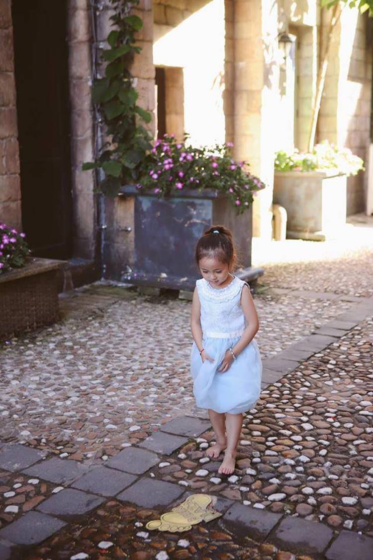 Con gái Hà Kiều Anh được khen xinh và cao đúng chuẩn Hoa hậu tương lai-5