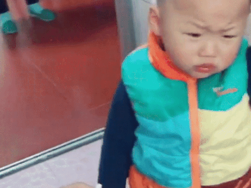Bị lừa uống thuốc 
