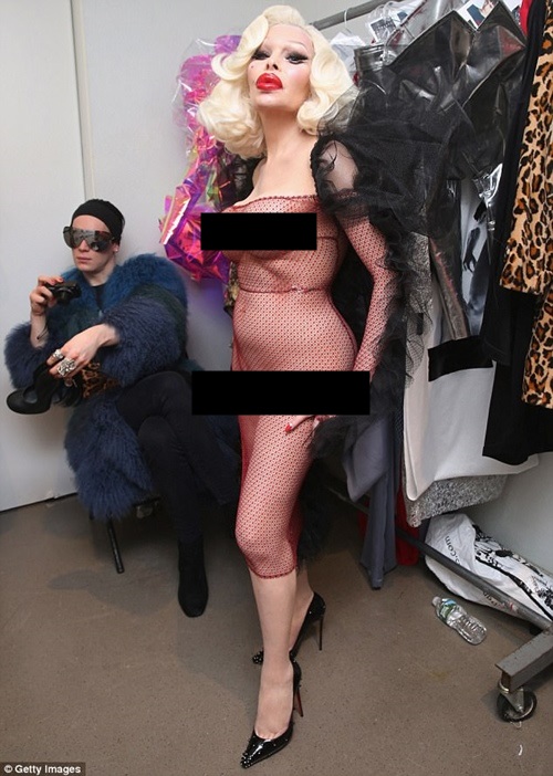 Người phụ nữ từng rất nóng bỏng này là thảm họa thẩm mỹ đáng tiếc nhất-4