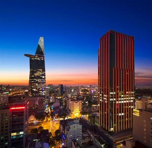 Những bà vợ giàu nứt đố đổ vách của sao, người thuê giúp việc hơn trăm triệu/tháng, người sở hữu cả tòa nhà khủng-8