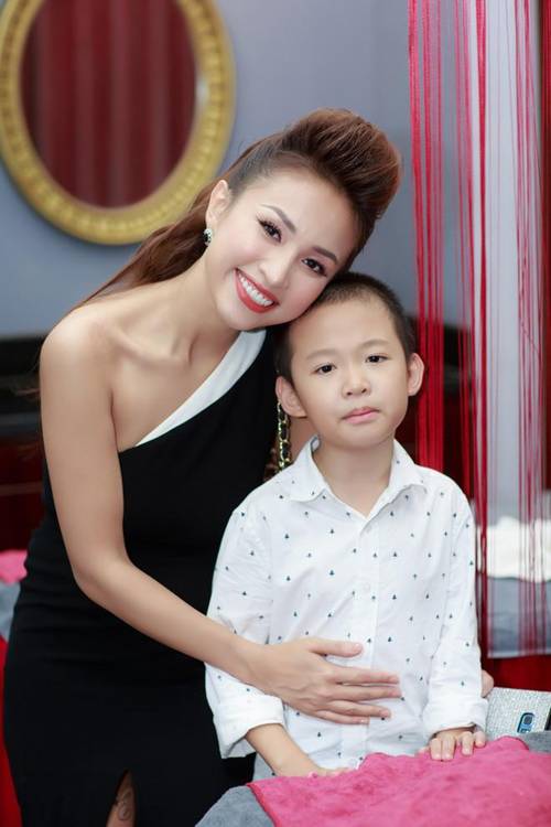 Vân Hugo nói mối quan hệ với chồng cũ: 6 năm gần như không có sự giao tiếp nào-1