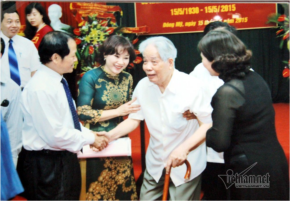 Hình ảnh nguyên Tổng bí thư Đỗ Mười về quê phát biểu 22 phút-2