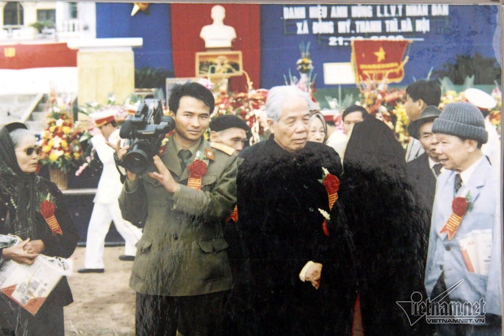 Hình ảnh nguyên Tổng bí thư Đỗ Mười về quê phát biểu 22 phút-14