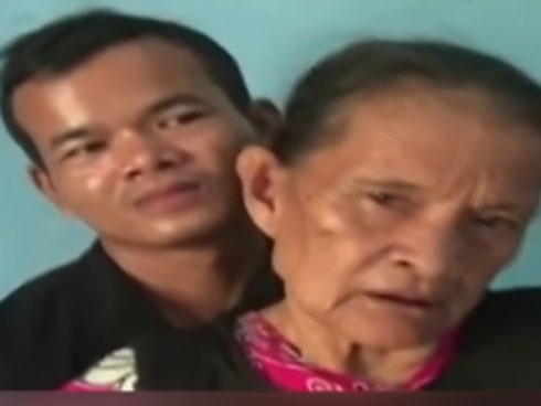 Trai trẻ 20 tuổi kết hôn với bà lão mặt rắn 65 tuổi: Chúng tôi thật sự yêu nhau-3