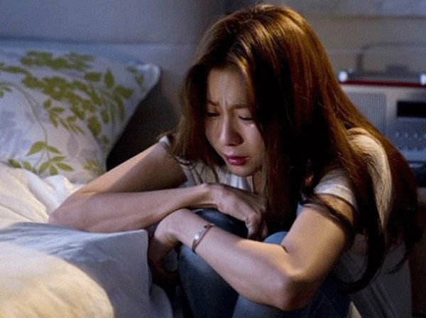 Anh vơ quần áo, đuổi tôi ra khỏi nhà ngay lần đầu quan hệ vì vết bớt lạ dưới eo-1