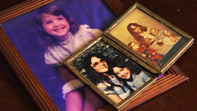 Nhận cuộc gọi nửa đêm từ người trông trẻ nói con bé không thức dậy, đôi vợ chồng cuống quýt quay về và chứng kiến cảnh tượng quá khủng khiếp-3