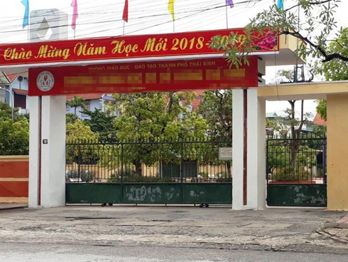 Mua đồ ăn sáng về, mẹ tá hoả phát hiện con gái 4 tháng tuổi chết bất thường trong bể nước-3