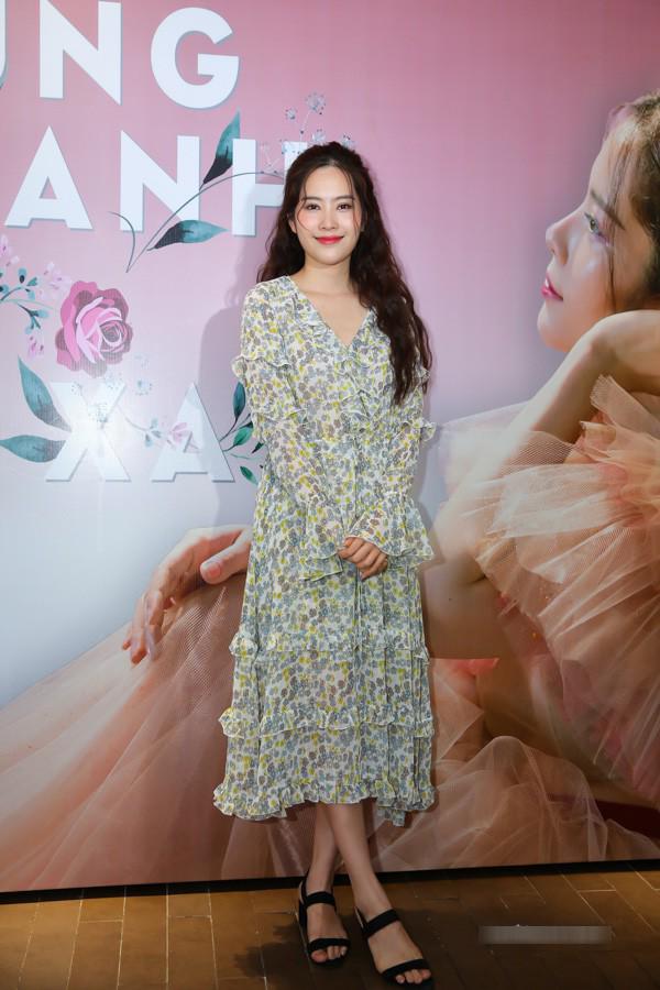 Nam Em phí hoài nhan sắc khi liên tục ăn mặc luộm thuộm như...bà thím-6