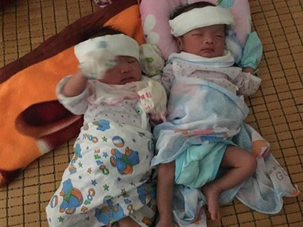 2 bé sơ sinh của bà mẹ trẻ đột tử sau khi tắm đêm ở Tuyên Quang nhận được 140 triệu đồng ủng hộ