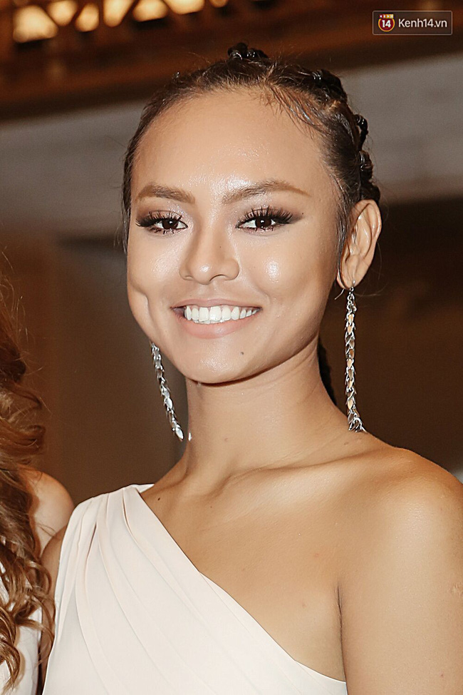 Không còn quên kẻ lông mày nhưng giờ Mai Ngô lại chuyển qua giai đoạn quên đánh son?-5