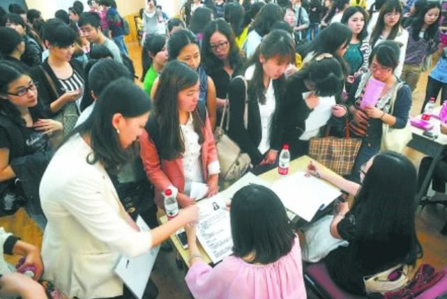 Bố đốt giấy nhập học của con gái và sự thật rơi nước mắt sau 20 năm-1