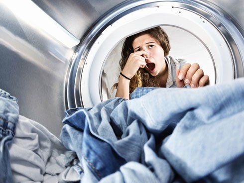 Để giặt quần áo ngày mưa không là ác mộng