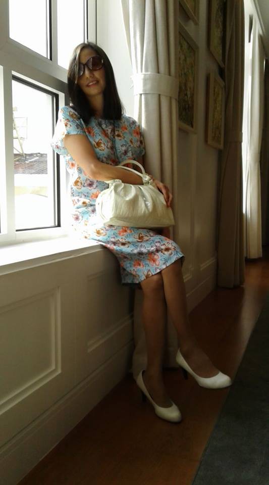 Khác với vẻ sang trọng trong hôn lễ của con gái, người mẹ giảng viên của Siêu mẫu Lan Khuê bình thường lại giản dị như thế này-11