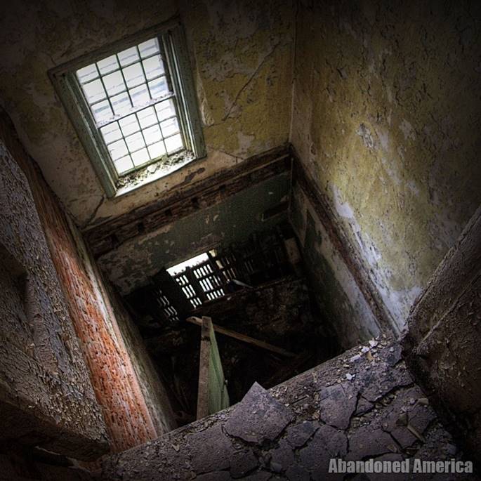 Bệnh viện tâm thần ‘ma ám’ ở Mỹ và chuyện có thật về nữ y tá giết người hàng loạt-6