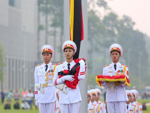 Xúc động lễ viếng nguyên Tổng Bí thư Đỗ Mười tại TP HCM-13