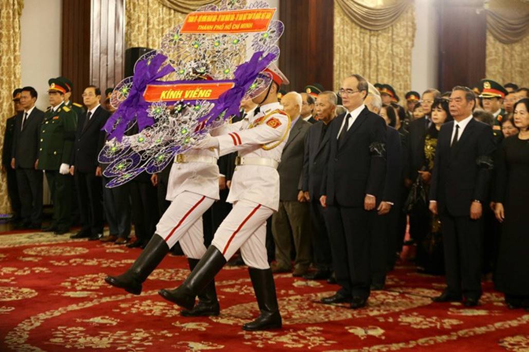 Xúc động lễ viếng nguyên Tổng Bí thư Đỗ Mười tại TP HCM-5