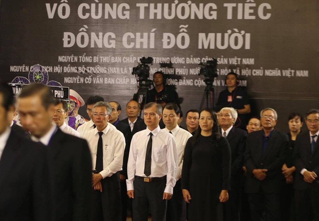 Xúc động lễ viếng nguyên Tổng Bí thư Đỗ Mười tại TP HCM-7