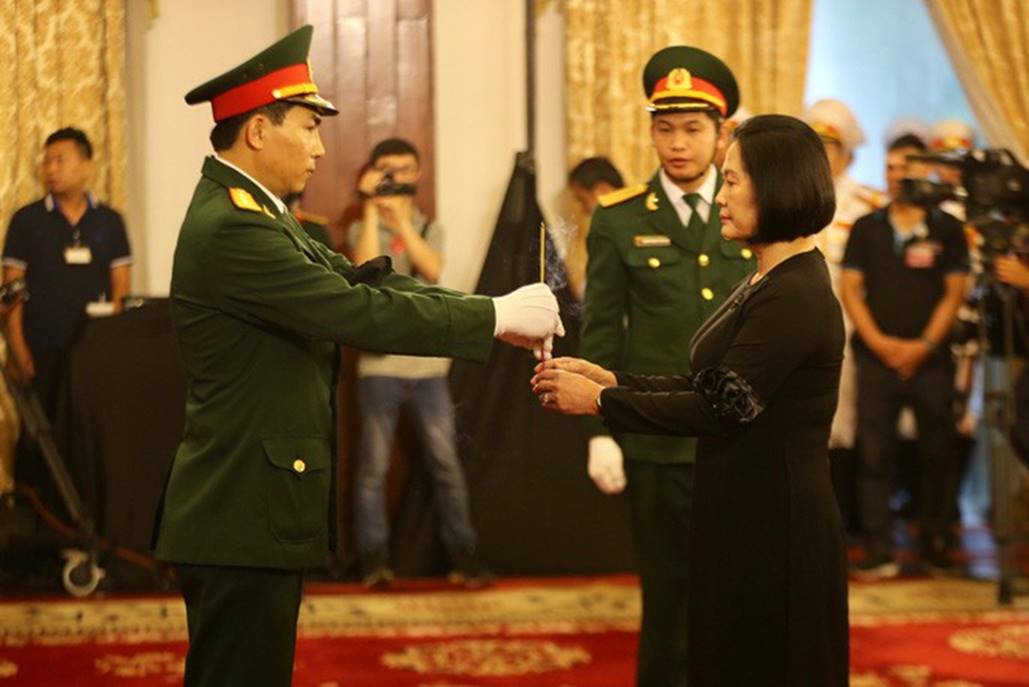 Xúc động lễ viếng nguyên Tổng Bí thư Đỗ Mười tại TP HCM-9