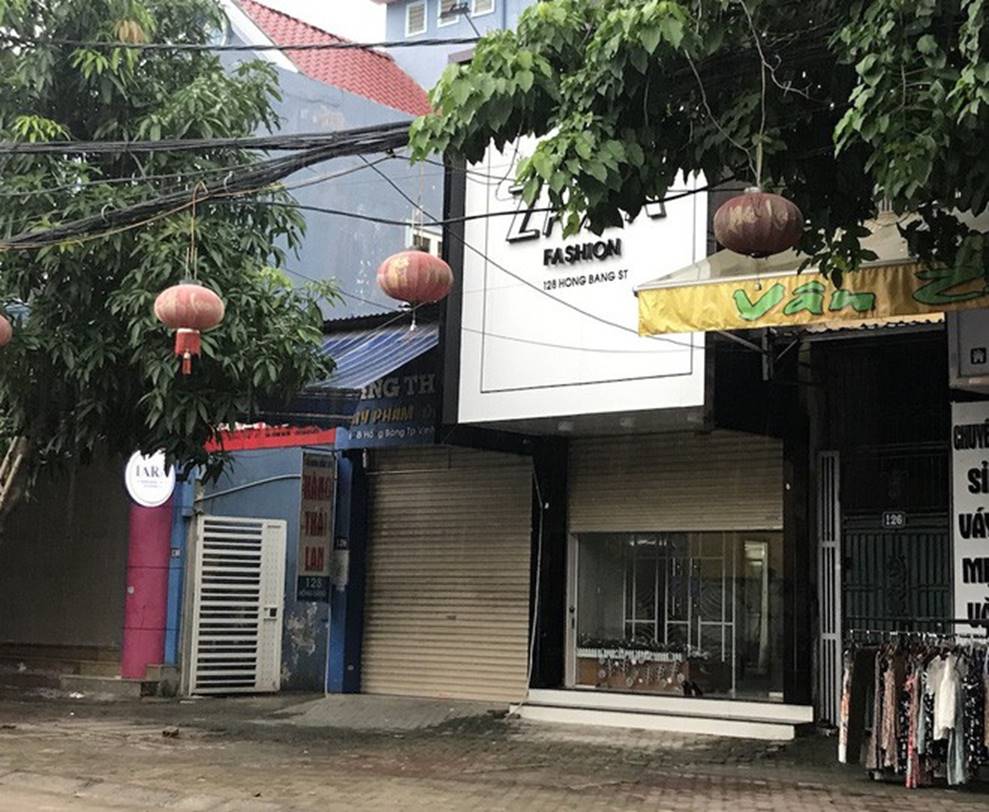 Đại ca thành Vinh khai chém vỡ kính xe Audi vì mâu thuẫn nhiều tỷ đồng với 1 phụ nữ-2