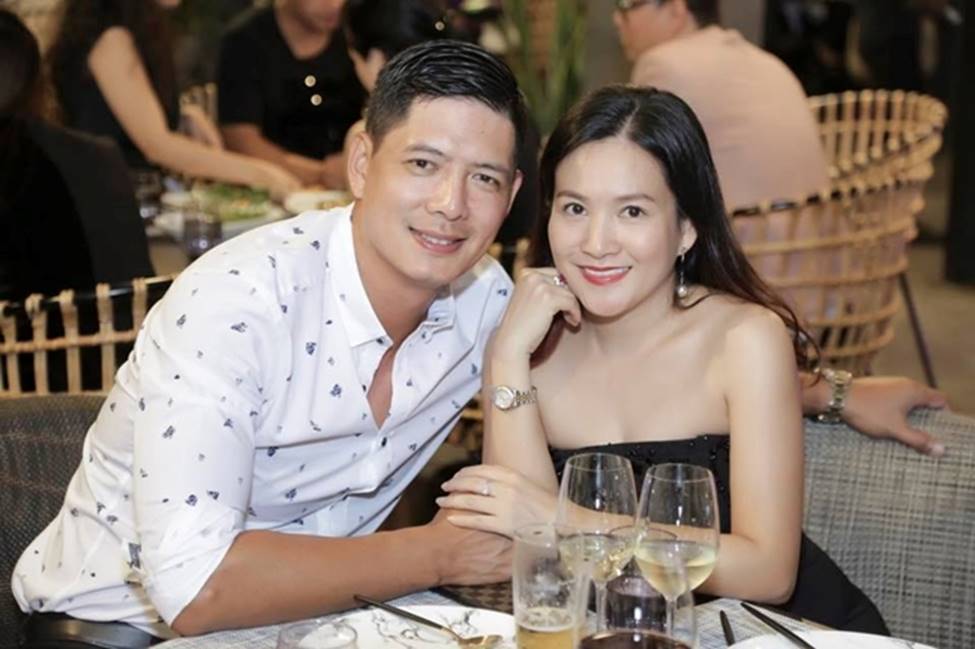 4 cô vợ đại gia giàu nứt đố đổ vách của sao nam Việt gồm những ai?-11